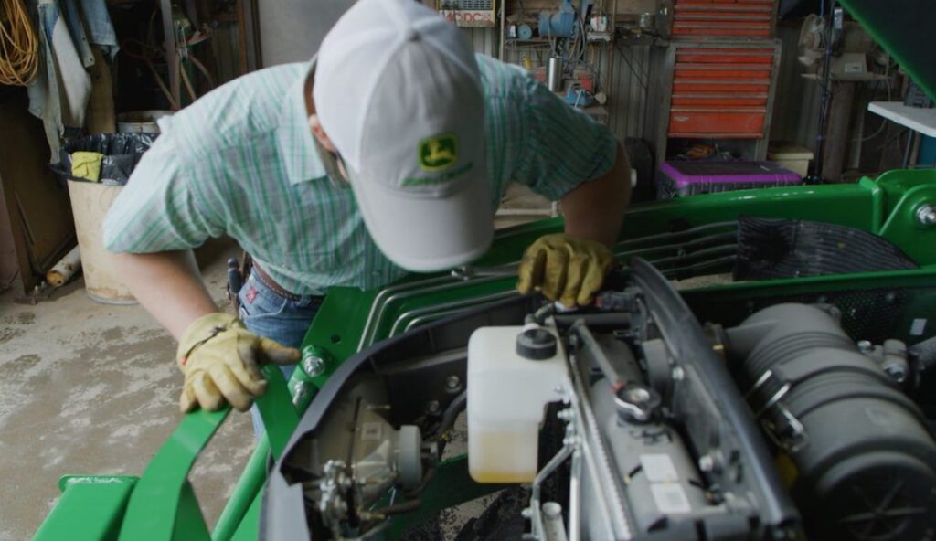 Tractor Supply Sales Associate Job Description: Roles, Responsibilities, and Career Insights tractor supply sales associate job description